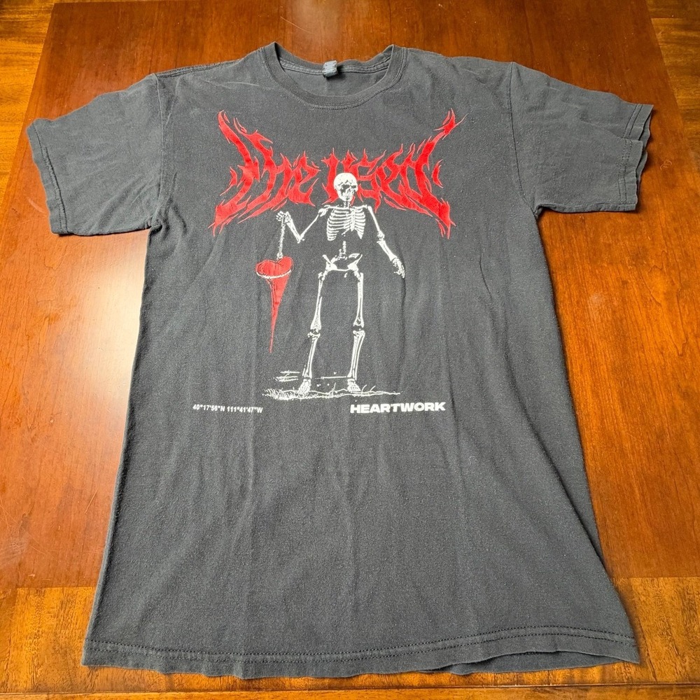 The Used Heartwork Skeleton Graphic Black T-Shirt Medium